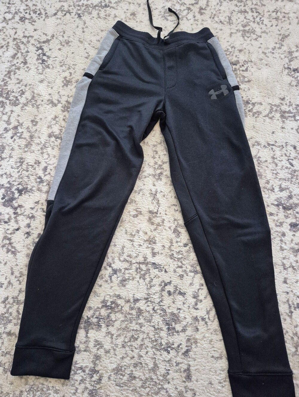 Under armour youth large boys sweatpants with zipper ankles